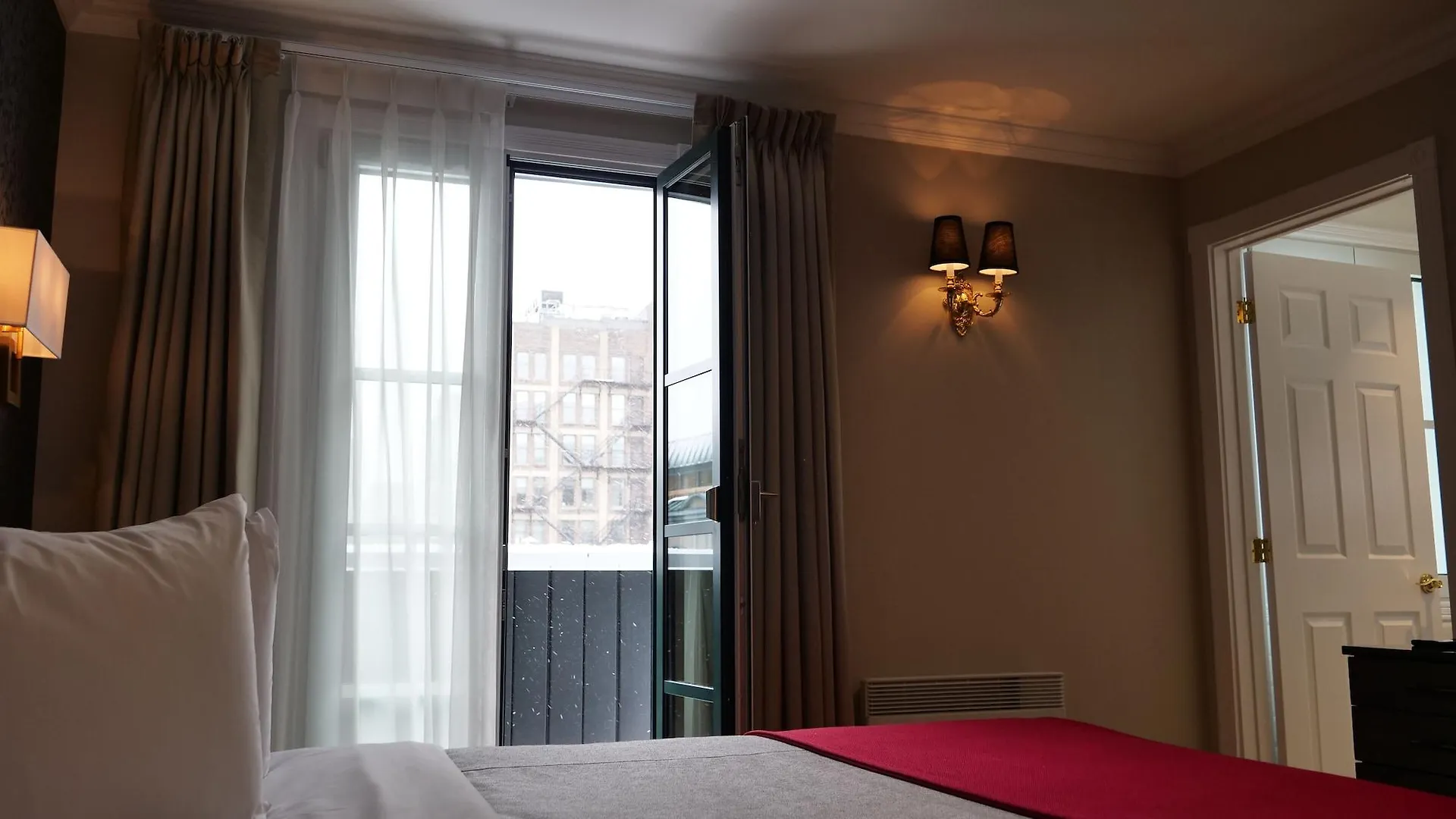 Hotel Bonaparte Montreal