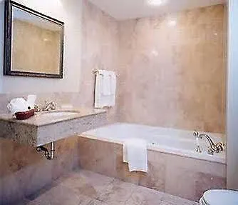 Hotel Bonaparte Montreal Canadá